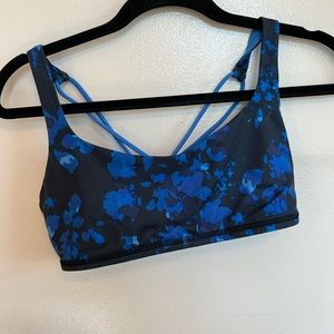 Lululemon sports bra